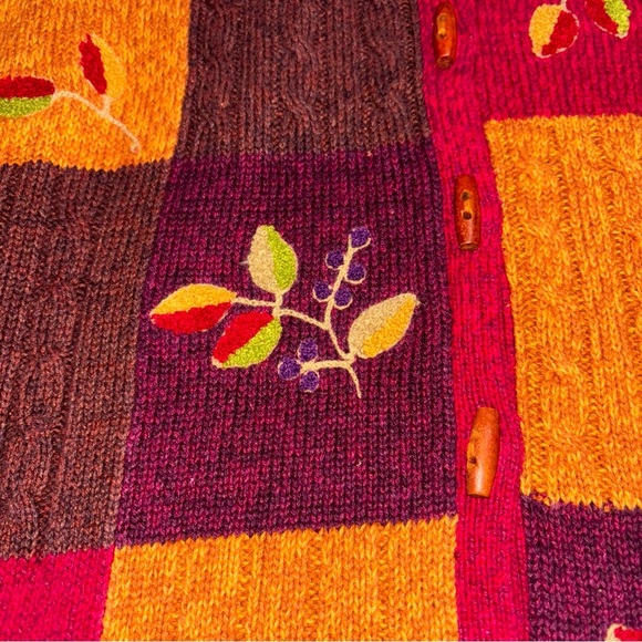 Erika Vtg Women’s‎ SzM Embroidered Fall Floral Toggle Button Cardigan Sweater - Picture 4 of 11